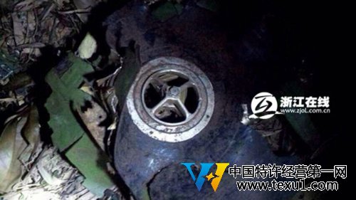 點擊查看原圖 官方通報殲8飛行員犧牲:放棄逃生 駕機避開城市撞山