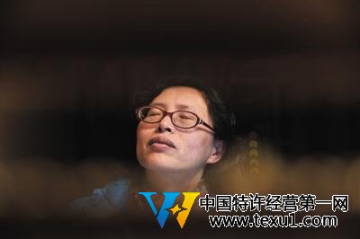 “走廊醫生”回應遭院方解聘:同胞向我舉起屠刀