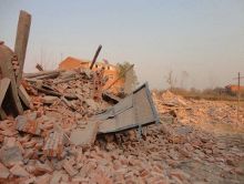 15歲學(xué)生參與強拆做打手 頭被打骨折無人負(fù)責(zé)