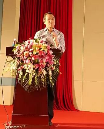 李維華博士受邀成為首屆中國影響力汽修連鎖品牌評選峰會總點評,精彩總結被參選企業奉為經營寶典